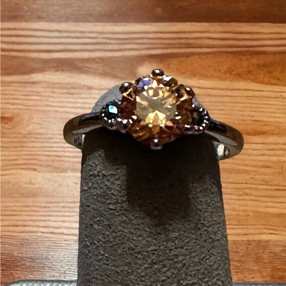 Beautiful Mandarin Garnet Solid Sterling Silver Ring - Picture 1 of 13